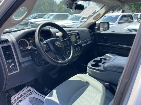 Used 2017 RAM 1500 Express w/ Express Value Package RWD image 10