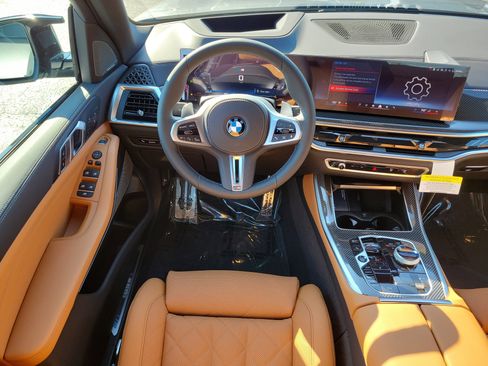 New 2026 BMW X5 M60i image 12