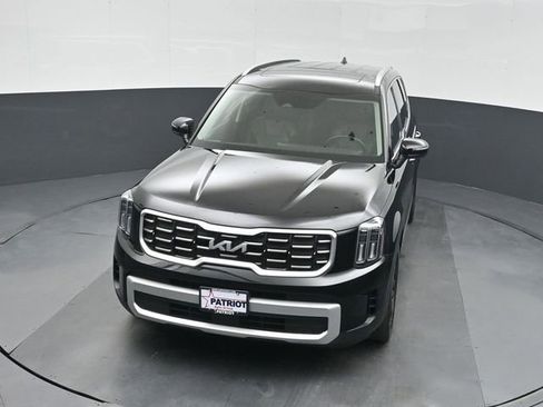 Used 2025 Kia Telluride S FWD image 36