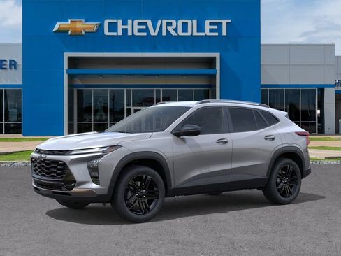 New 2026 Chevrolet Trax ACTIV w/ Driver Confidence Package FWD image 2