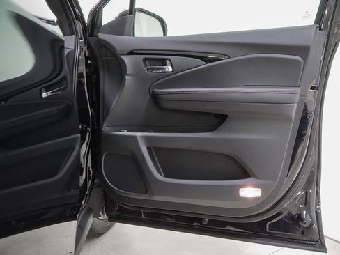 New 2026 Honda Ridgeline Black Edition image 38