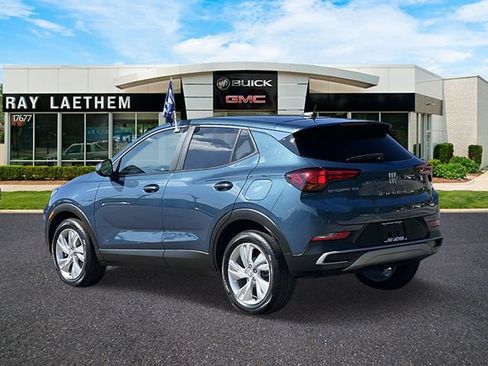 Used 2024 Buick Encore GX Preferred w/ Comfort Package FWD image 3