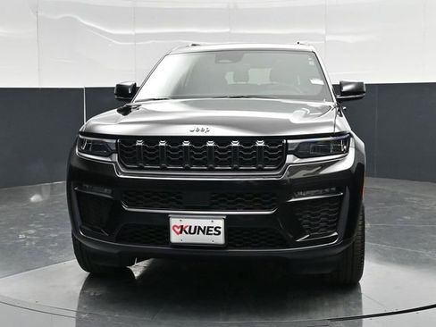 New 2026 Jeep Grand Cherokee L Limited AWD/4WD image 2
