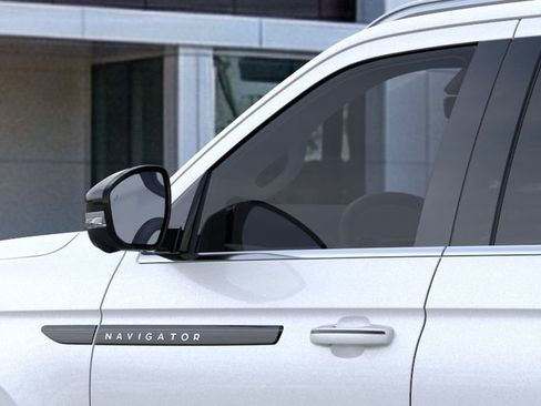 New 2026 Lincoln Navigator Black Label AWD/4WD image 20