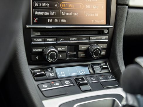 Certified 2015 Porsche 911 GT3 image 24