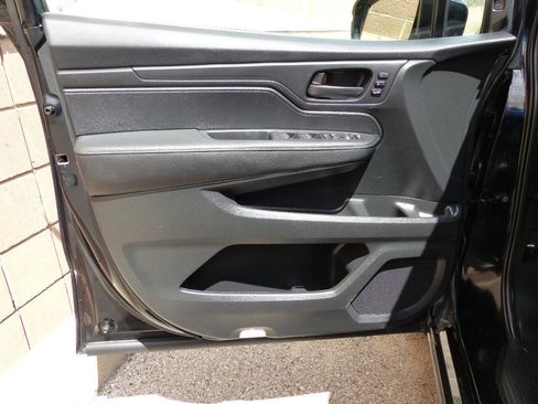 Used 2024 Honda Odyssey Sport image 27