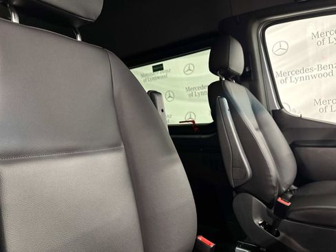 New 2025 Mercedes-Benz Sprinter 2500 image 13