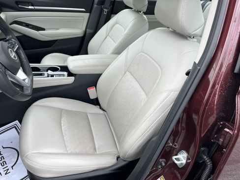 Used 2023 Nissan Altima 2.5 SL AWD/4WD image 15