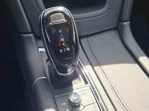 Used 2020 Cadillac XT5 Premium Luxury image 32