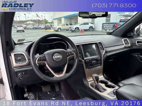 Used 2016 Jeep Grand Cherokee Limited AWD/4WD image 15