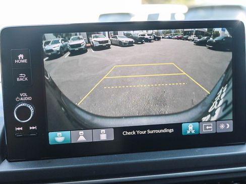 Used 2023 Honda Pilot EX-L image 25