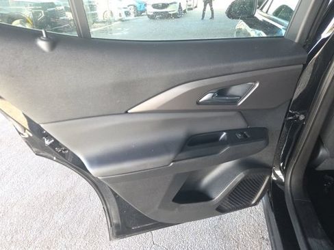 Used 2025 Chevrolet Equinox EV LT w/ Comfort Package FWD image 16