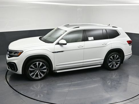 Used 2023 Volkswagen Atlas SEL Premium image 33