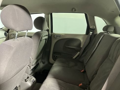 Used 2004 Chrysler PT Cruiser image 23