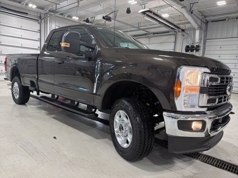Used 2025 Ford F350 XLT w/ 360-Degree Camera Package image 17
