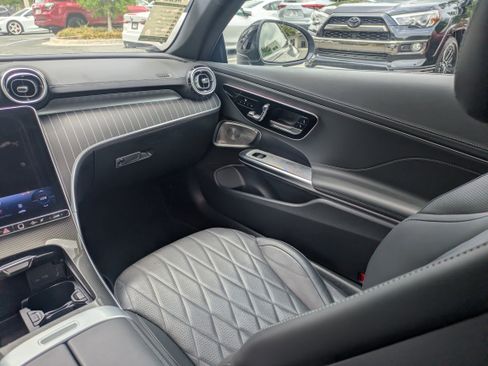 Used 2024 Mercedes-Benz CLE 300 4MATIC Coupe image 16