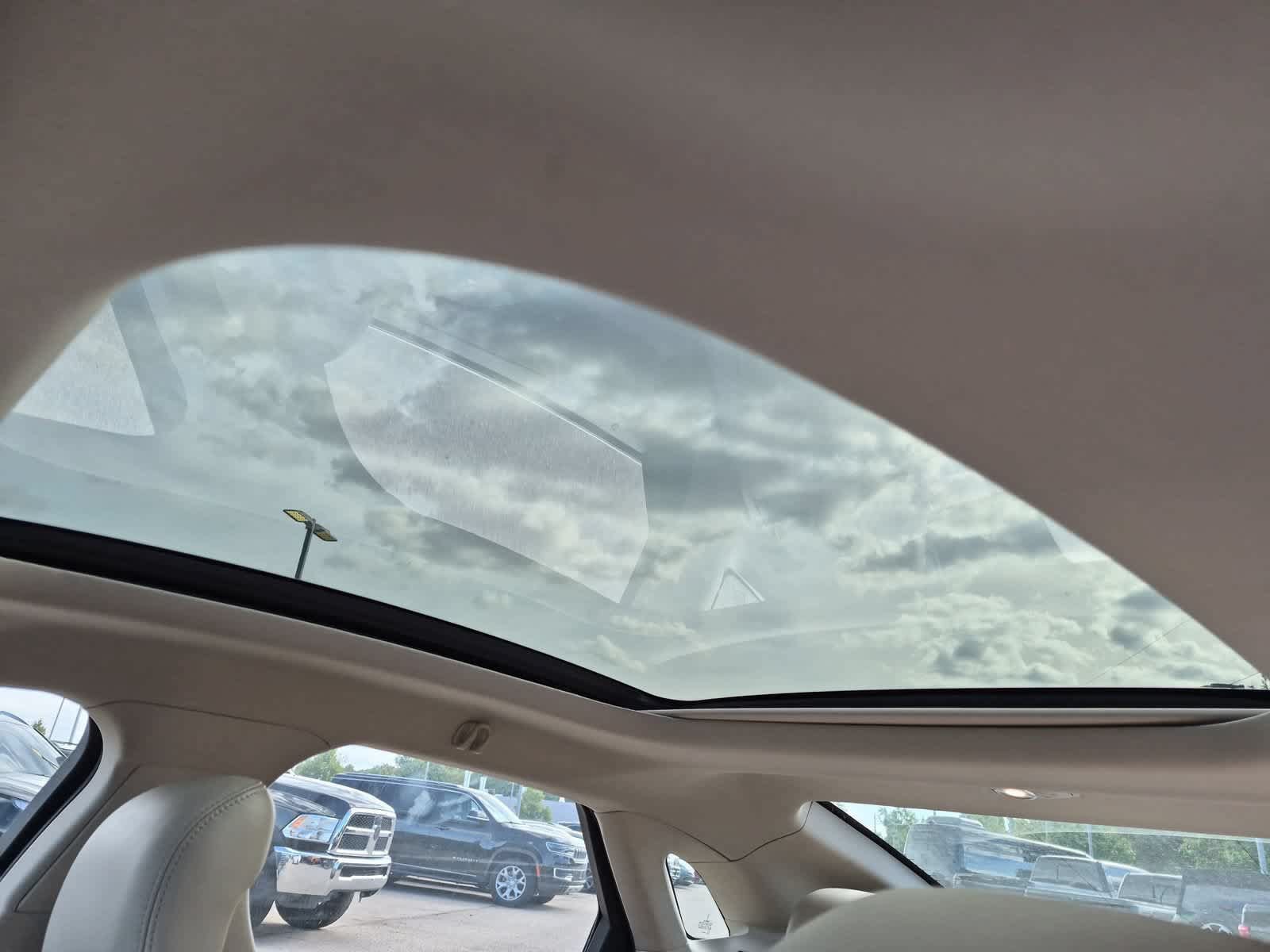 Used 2017 Lincoln MKZ Select FWD image 19