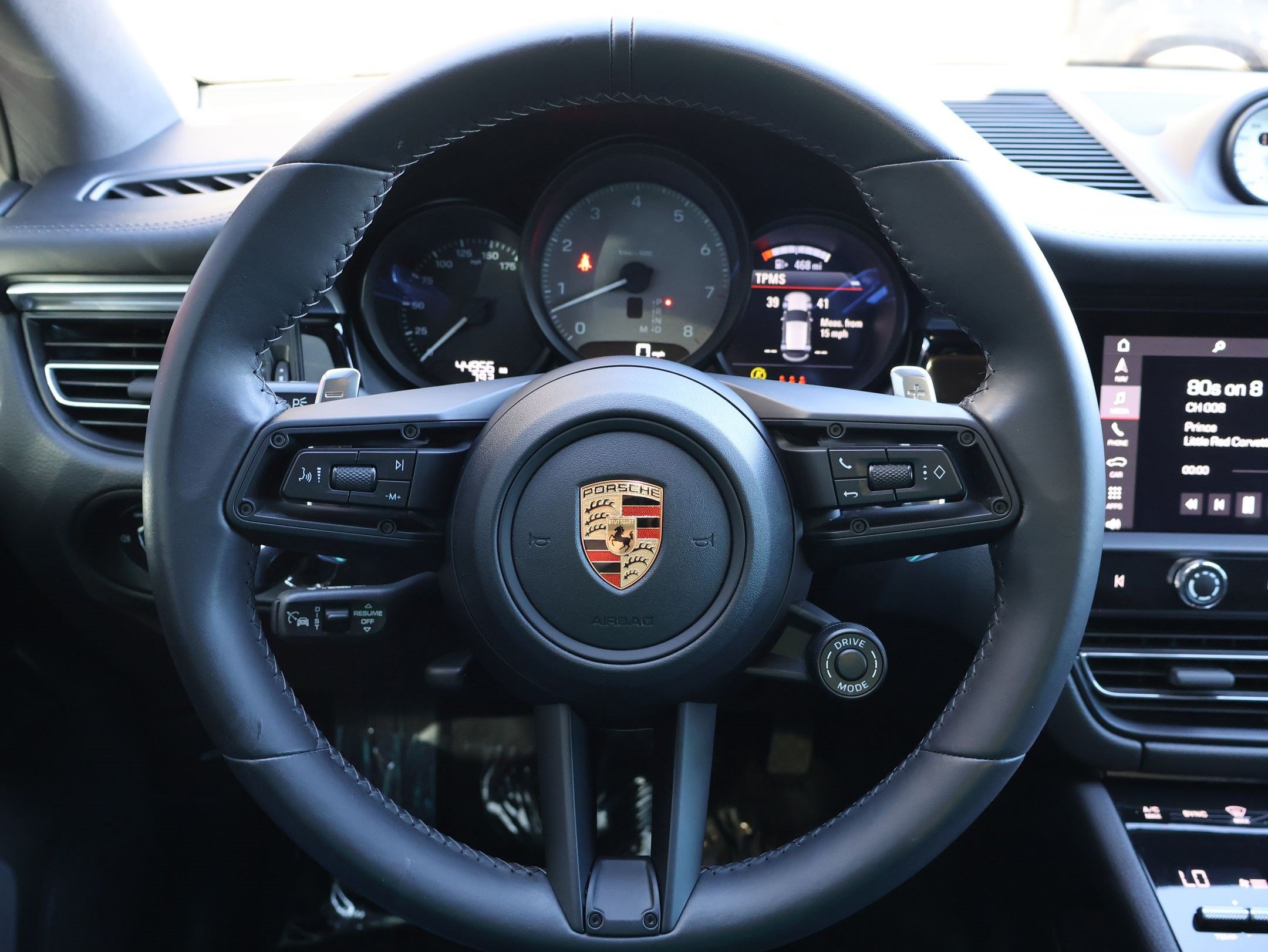 Used 2023 Porsche Macan S AWD/4WD image 17