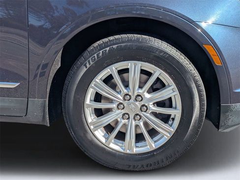 Used 2019 Cadillac XT5 FWD image 10