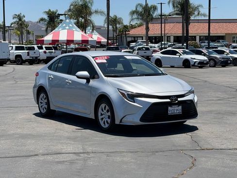 Used 2026 Toyota Corolla LE w/ Carpet Mat Package (TMS) FWD image 3