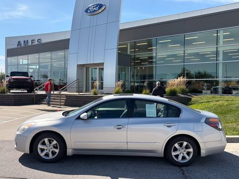 Used 2009 Nissan Altima 2.5 SL w/ SL Pkg FWD image 3