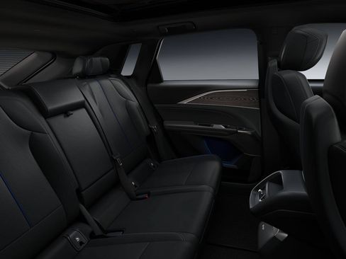New 2026 Cadillac Lyriq Luxury AWD/4WD image 44