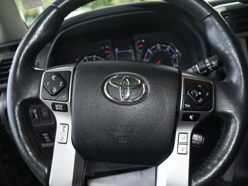 Used 2023 Toyota 4Runner SR5 Premium image 13