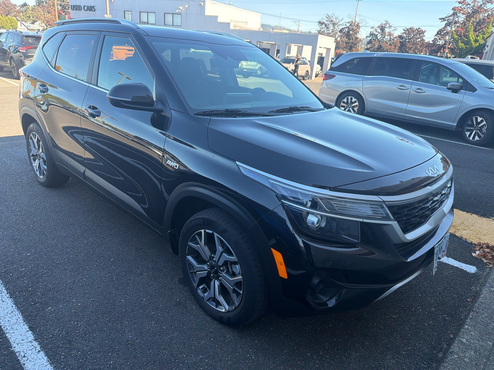 Certified 2022 Kia Seltos EX AWD/4WD image 2