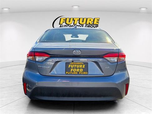 Used 2024 Toyota Corolla LE image 5