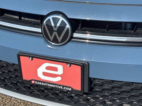 Used 2025 Volkswagen Jetta SE FWD image 11