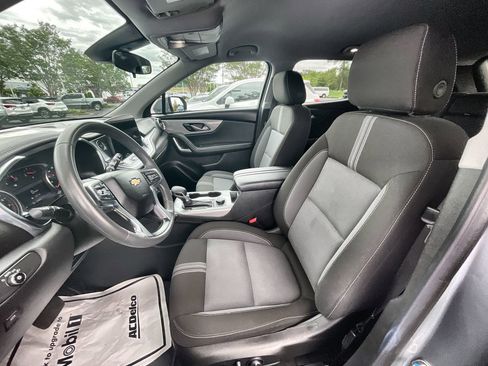Used 2025 Chevrolet Blazer LT FWD image 19