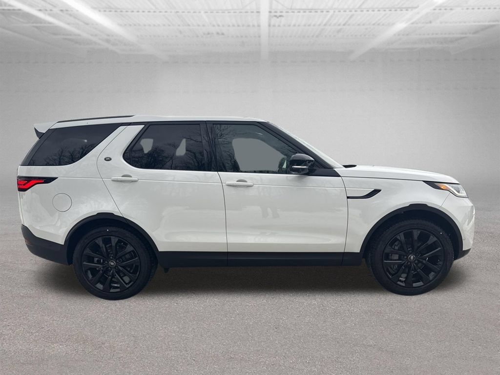 New 2026 Land Rover Discovery S AWD/4WD image 6