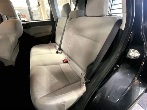 Used 2018 Subaru Forester 2.5i w/ Alloy Wheel Package image 21