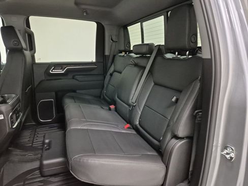 New 2026 GMC Sierra 2500 SLT image 26