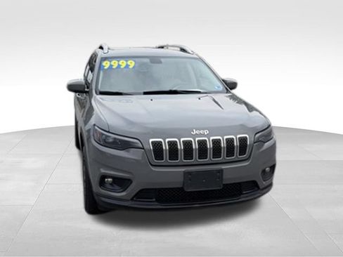 Used 2020 Jeep Cherokee Latitude Plus w/ Travel & Safety Group AWD/4WD image 33