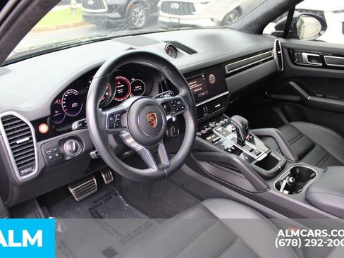 Used 2022 Porsche Cayenne GTS w/ Premium Package Plus AWD/4WD image 9