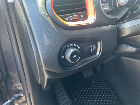 Used 2020 Jeep Renegade Sport AWD/4WD image 12