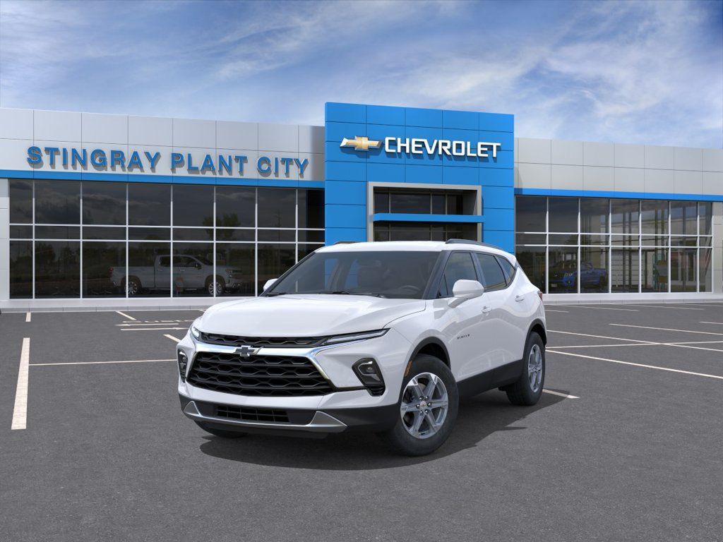 New 2026 Chevrolet Blazer LT w/ Convenience Package FWD image 8