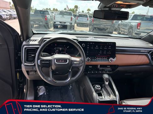 Certified 2023 GMC Canyon AT4 w/ AT4 Premium Package AWD/4WD image 29