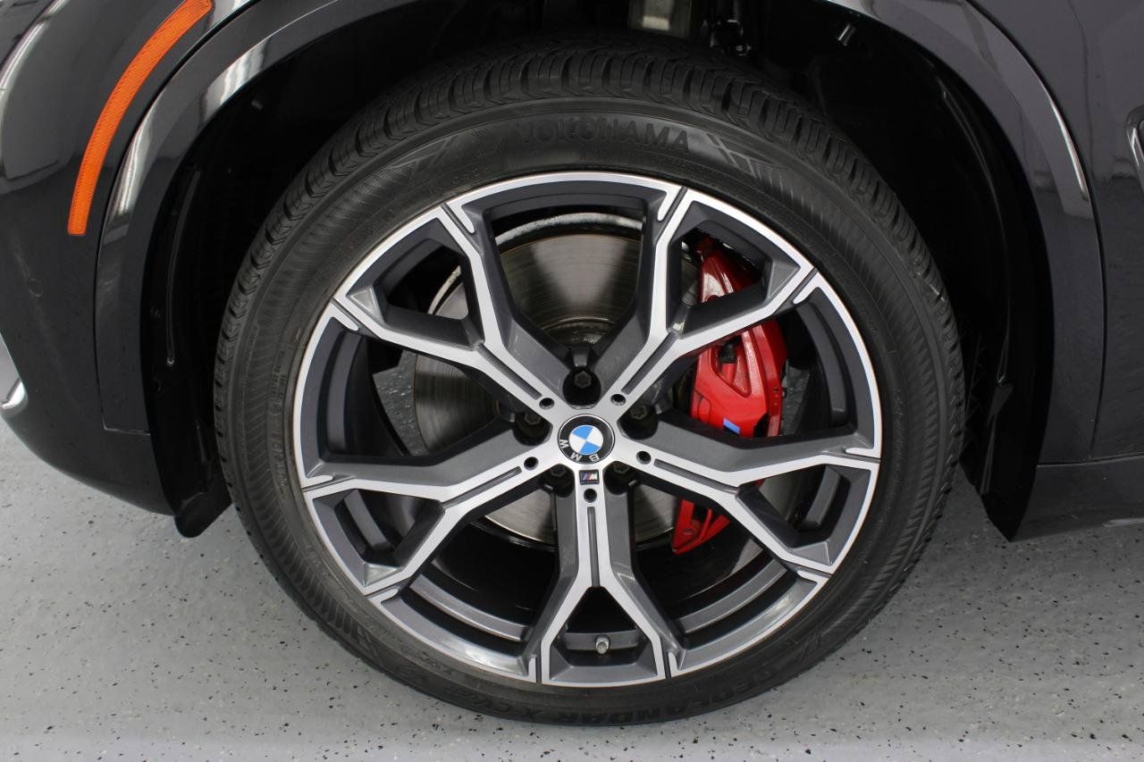 Used 2022 BMW X5 xDrive40i w/ M Sport Package AWD/4WD image 82