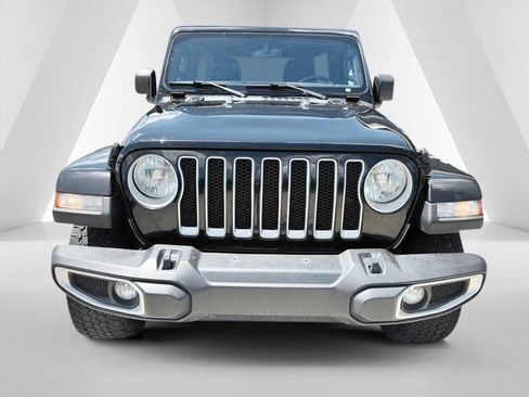 Used 2021 Jeep Wrangler Unlimited Sahara w/ Uconnect 4C Nav & Sound Group AWD/4WD image 2