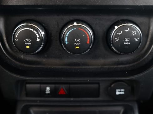 Used 2015 Jeep Patriot Sport w/ Power Value Group FWD image 32