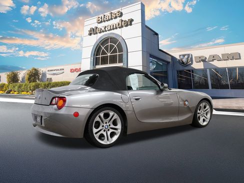 Used 2004 BMW Z4 3.0i image 3