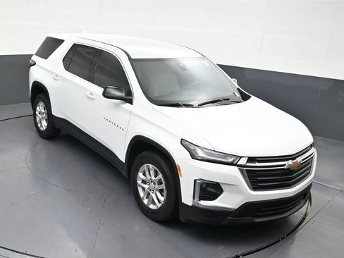 Used 2023 Chevrolet Traverse LS FWD image 23