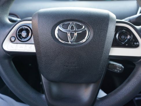 Used 2016 Toyota Prius Two image 8