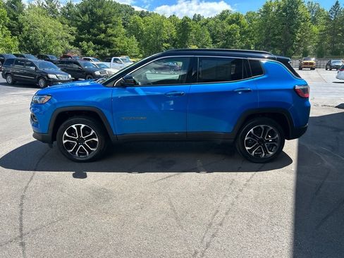 Used 2022 Jeep Compass Limited AWD/4WD image 3