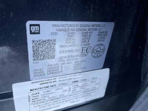 Used 2023 Cadillac XT4 Sport w/ Trailering Package image 34