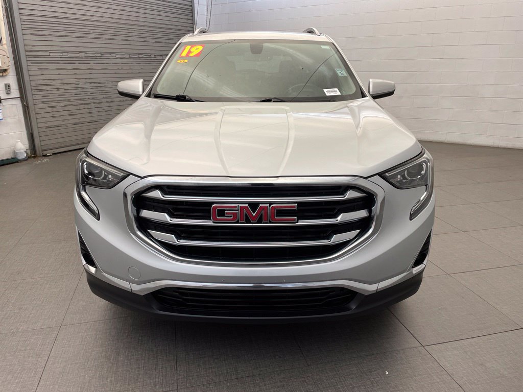 Used 2019 GMC Terrain SLT w/ Preferred Package FWD image 3