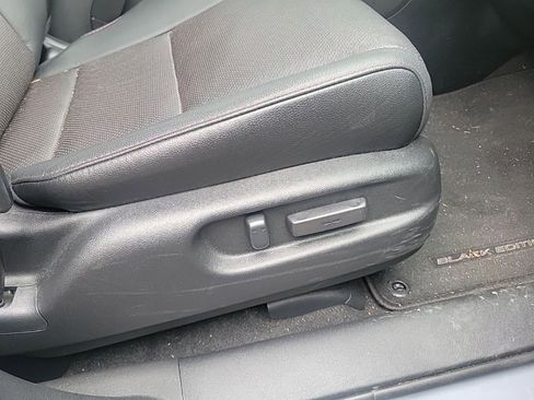 Used 2024 Honda Passport Black Edition image 32