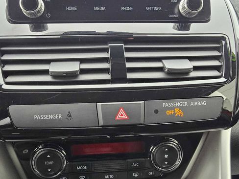 Used 2024 Mitsubishi Eclipse Cross LE AWD/4WD image 28